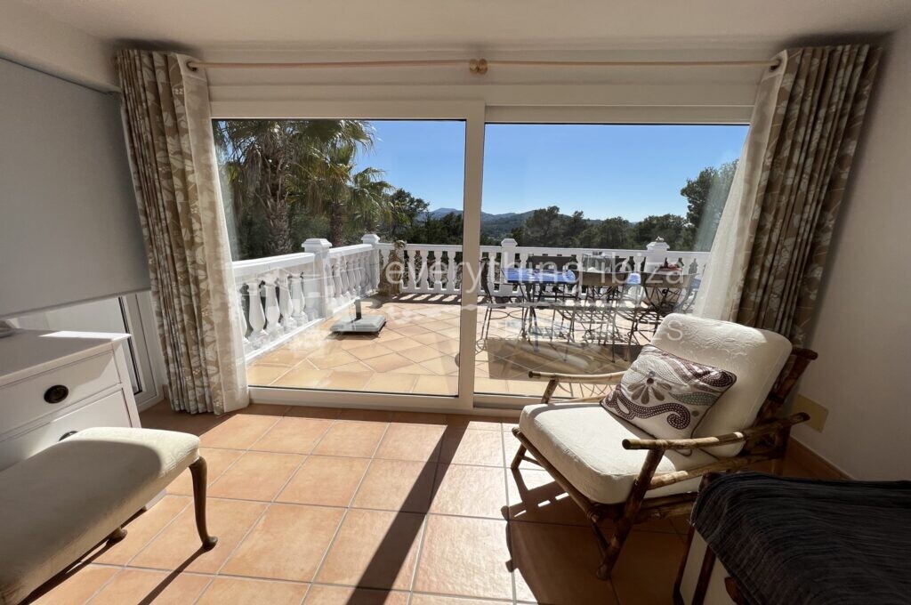Beautiful Villa with Tourist License in Peaceful Countryside, ref. 1441, for sale in Ibiza by everything ibiza Properties