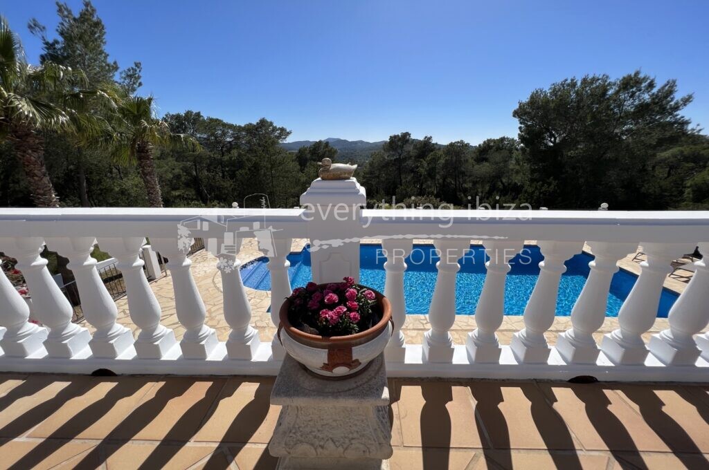 Beautiful Villa with Tourist License in Peaceful Countryside, ref. 1441, for sale in Ibiza by everything ibiza Properties