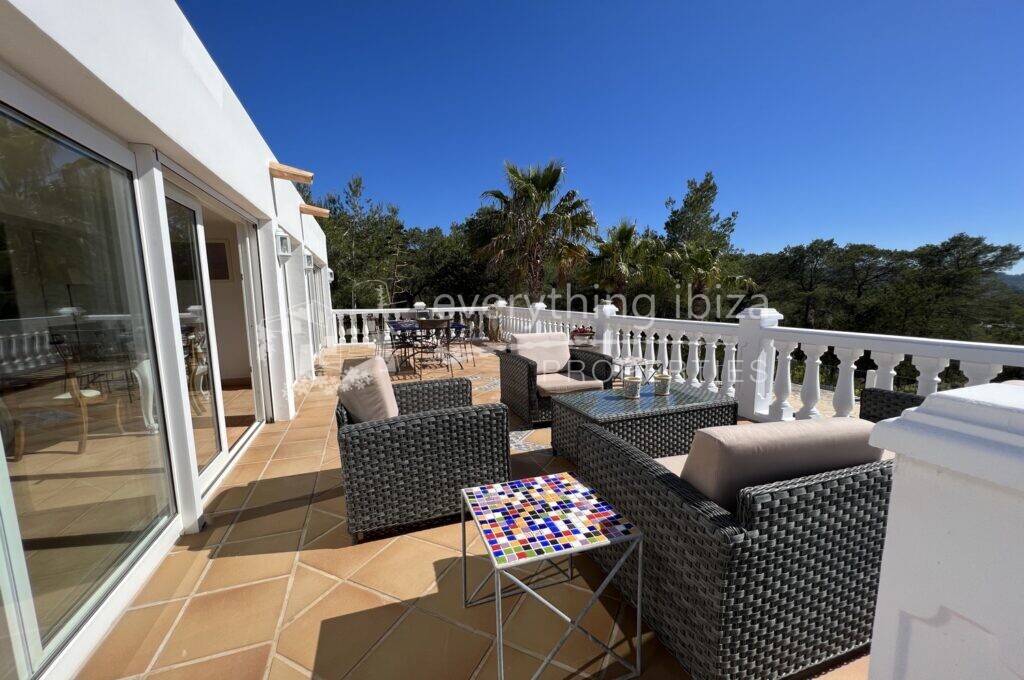 Beautiful Villa with Tourist License in Peaceful Countryside, ref. 1441, for sale in Ibiza by everything ibiza Properties
