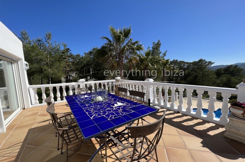 Beautiful Villa with Tourist License in Peaceful Countryside, ref. 1441, for sale in Ibiza by everything ibiza Properties