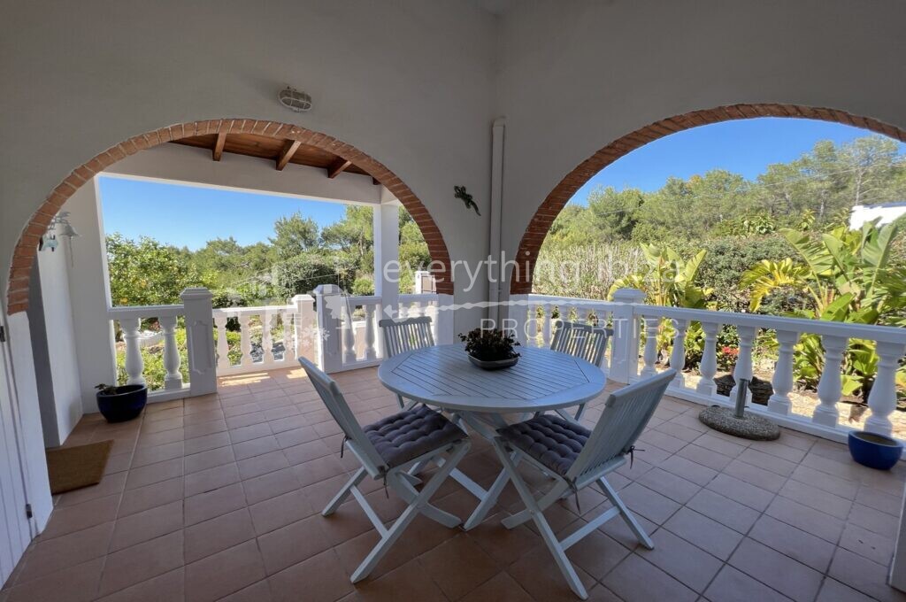 Beautiful Villa with Tourist License in Peaceful Countryside, ref. 1441, for sale in Ibiza by everything ibiza Properties