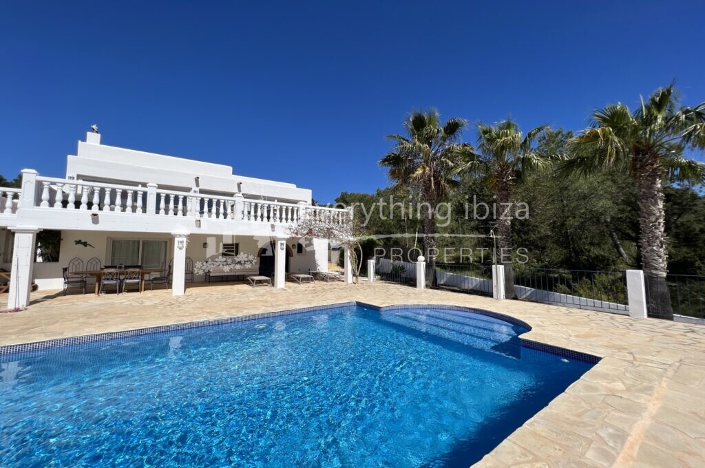 Beautiful Villa with Tourist License in Peaceful Countryside, ref. 1441, for sale in Ibiza by everything ibiza Properties