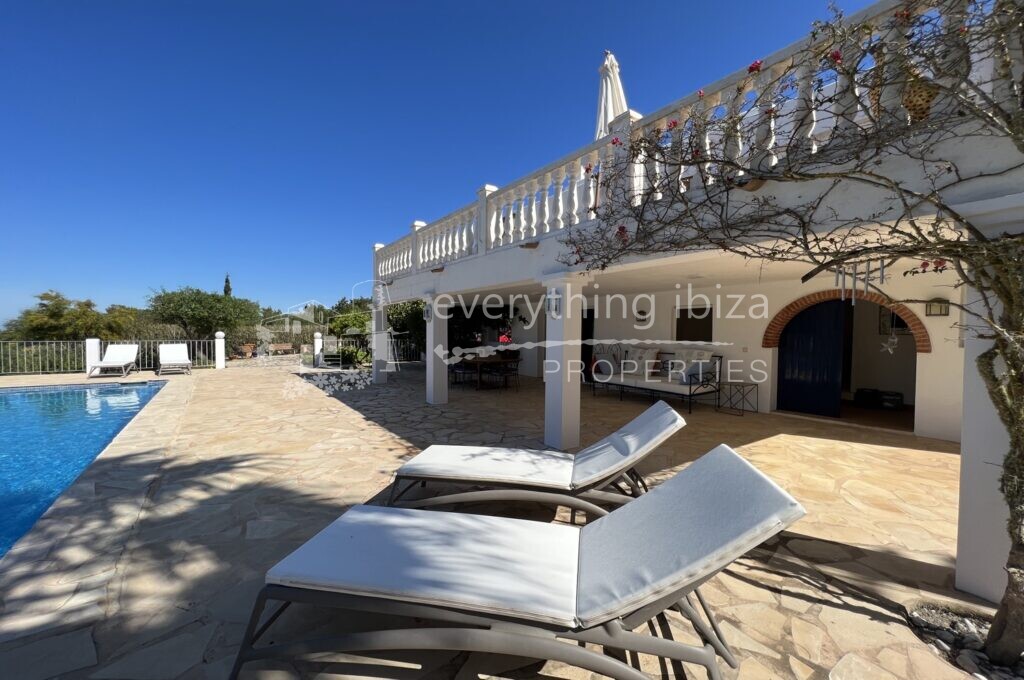 Beautiful Villa with Tourist License in Peaceful Countryside, ref. 1441, for sale in Ibiza by everything ibiza Properties