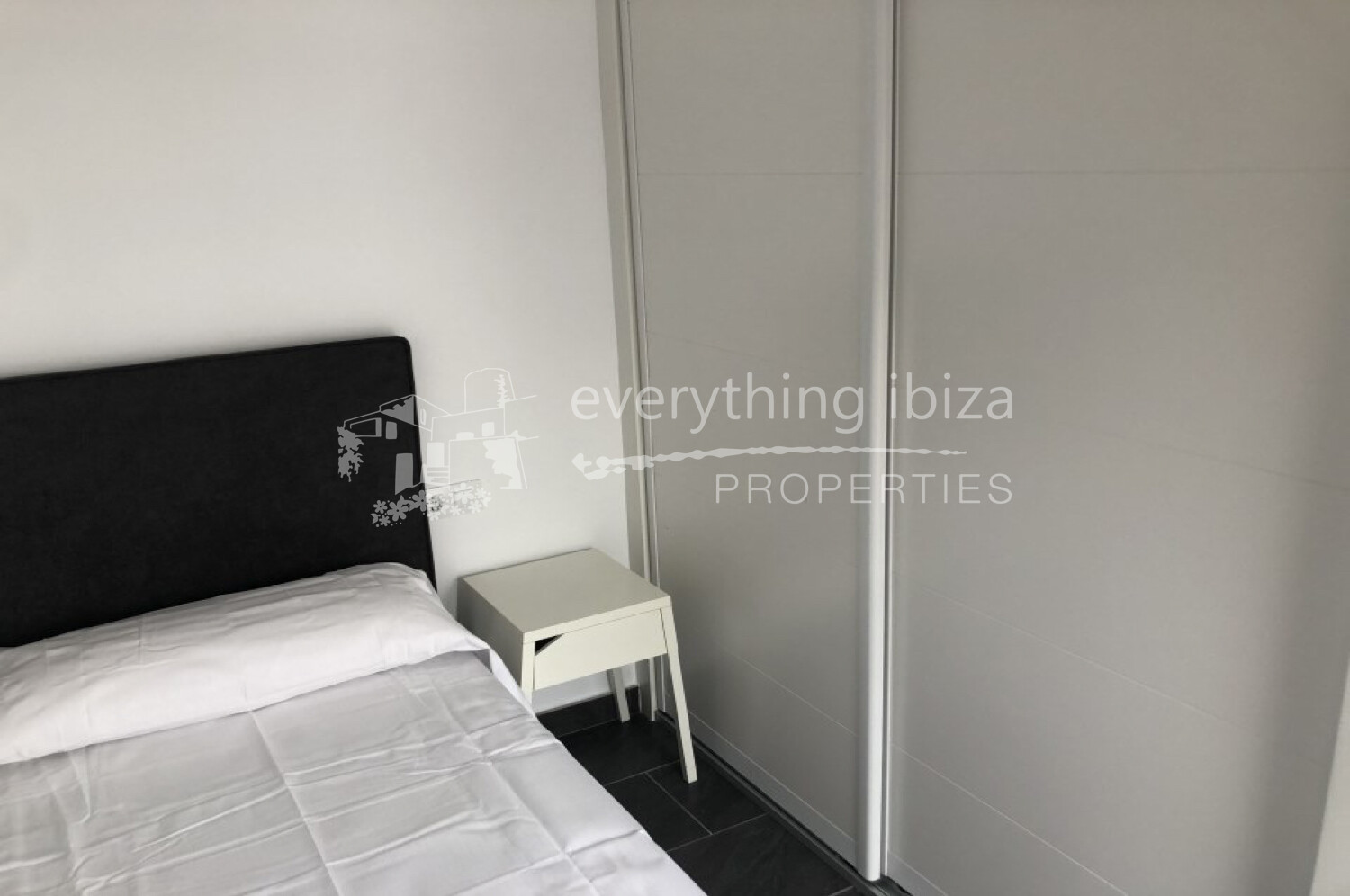 Residential Block with 14 Apartments in Central Santa Eulalia, ref. 1449, for sale in Ibiza by everything ibiza Properties