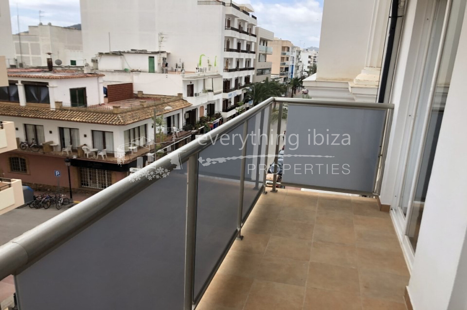 Residential Block with 14 Apartments in Central Santa Eulalia, ref. 1449, for sale in Ibiza by everything ibiza Properties