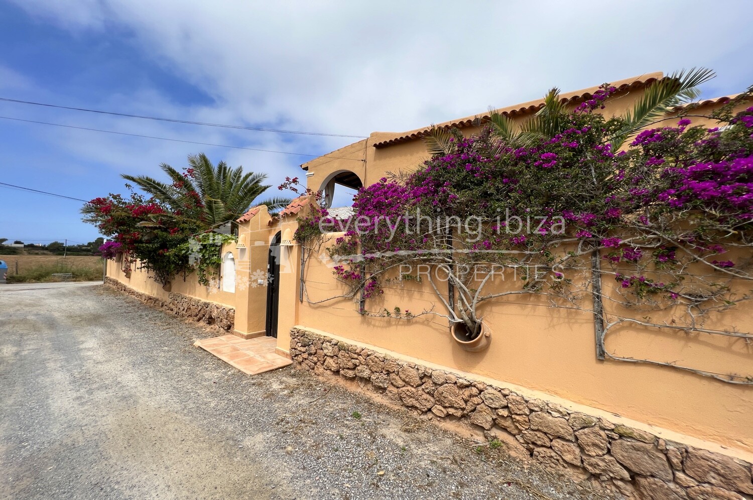 Charming Ground Floor Apartment Close to Beaches, ref. 1459, for sale in Ibiza by everything ibiza Properties