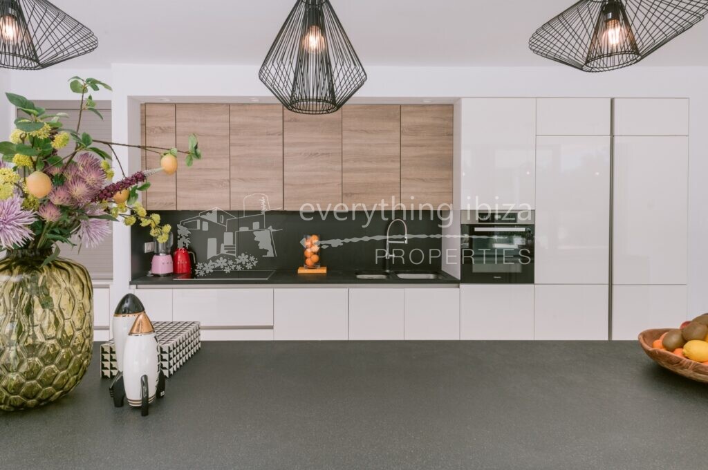 Stunning Cosmopolitan Villa Beautifully Designed & Styled, ref. 1463, for sale in Ibiza by everything ibiza Properties
