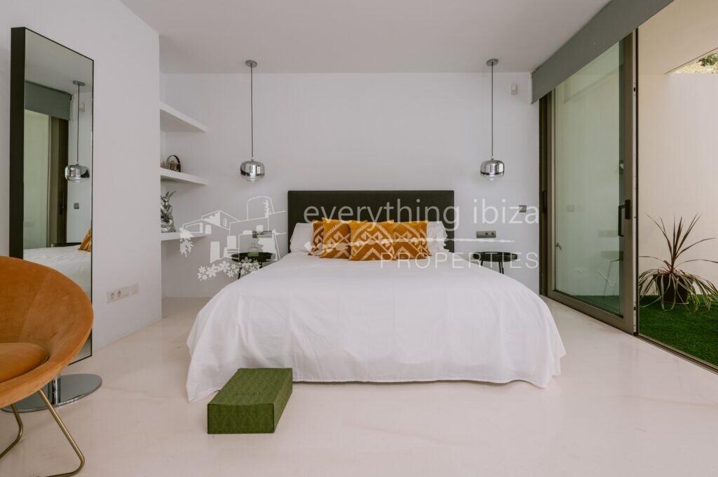 Stunning Cosmopolitan Villa Beautifully Designed & Styled, ref. 1463, for sale in Ibiza by everything ibiza Properties