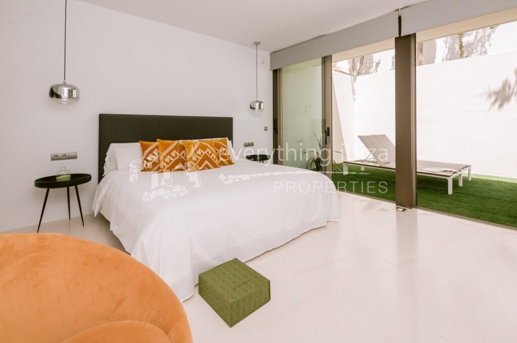 Stunning Cosmopolitan Villa Beautifully Designed & Styled, ref. 1463, for sale in Ibiza by everything ibiza Properties