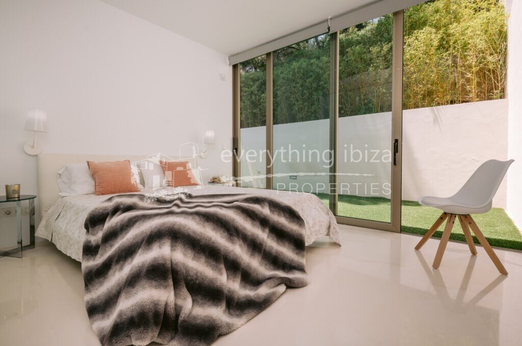 Stunning Cosmopolitan Villa Beautifully Designed & Styled, ref. 1463, for sale in Ibiza by everything ibiza Properties