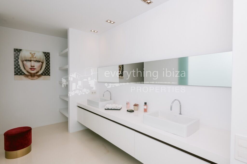 Stunning Cosmopolitan Villa Beautifully Designed & Styled, ref. 1463, for sale in Ibiza by everything ibiza Properties