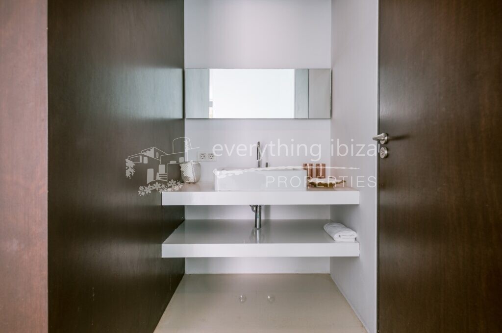 Stunning Cosmopolitan Villa Beautifully Designed & Styled, ref. 1463, for sale in Ibiza by everything ibiza Properties