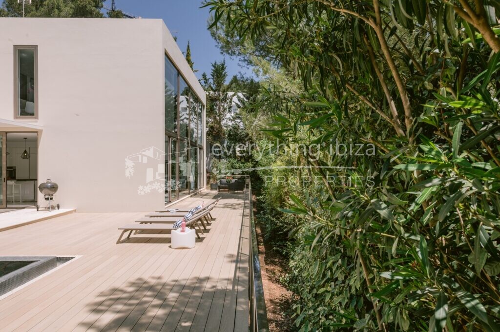 Stunning Cosmopolitan Villa Beautifully Designed & Styled, ref. 1463, for sale in Ibiza by everything ibiza Properties