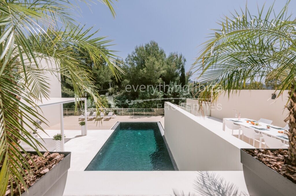 Stunning Cosmopolitan Villa Beautifully Designed & Styled, ref. 1463, for sale in Ibiza by everything ibiza Properties
