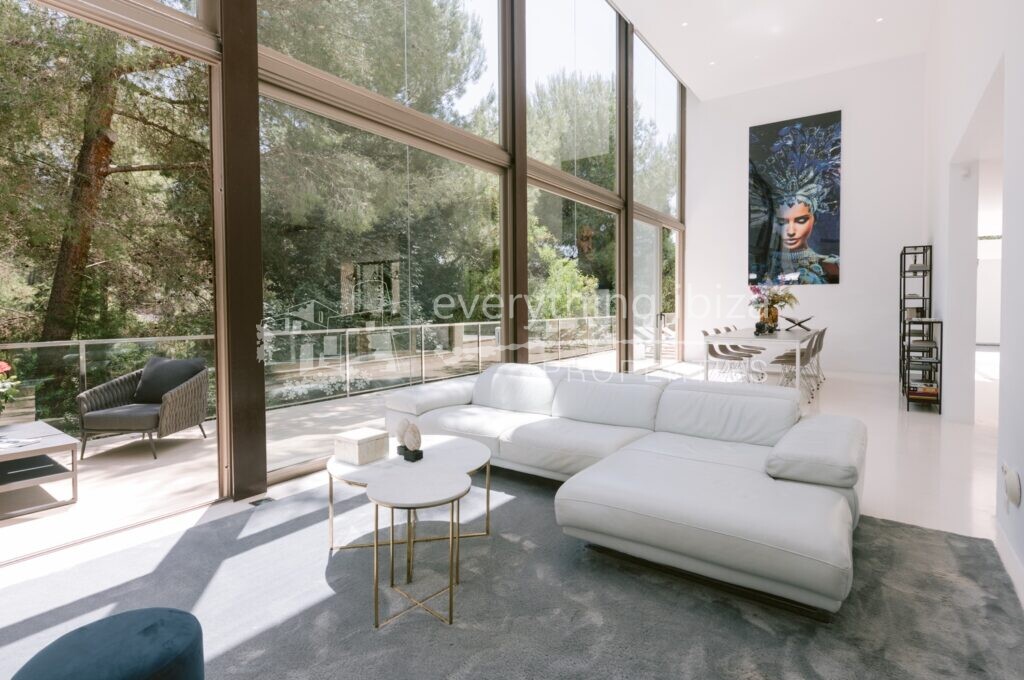 Stunning Cosmopolitan Villa Beautifully Designed & Styled, ref. 1463, for sale in Ibiza by everything ibiza Properties