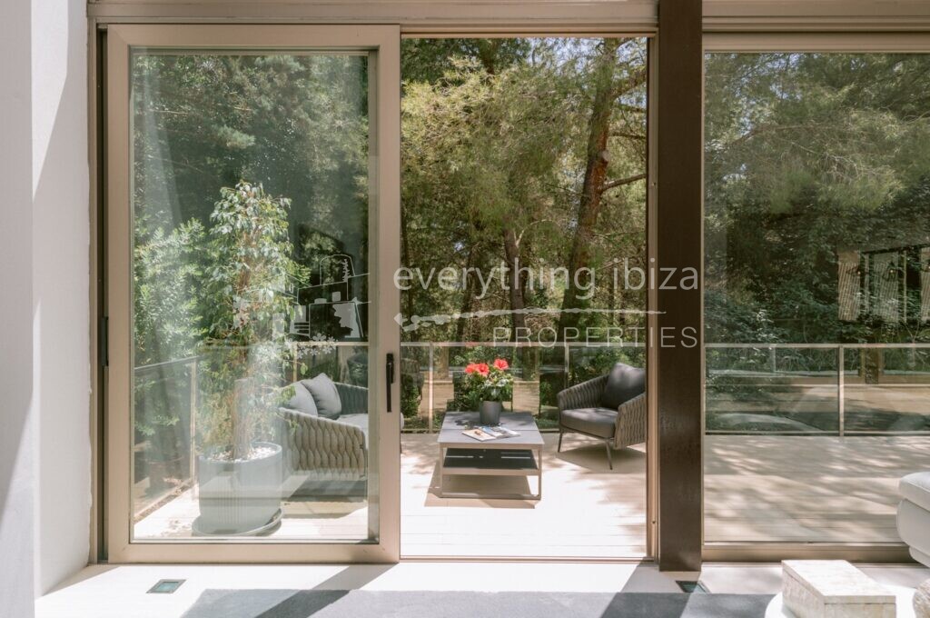 Stunning Cosmopolitan Villa Beautifully Designed & Styled, ref. 1463, for sale in Ibiza by everything ibiza Properties