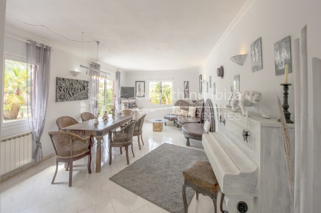 Beautiful Villa Uniquely Styled with a Touristic License, ref. 1464, for sale in Ibiza by everything ibiza Properties