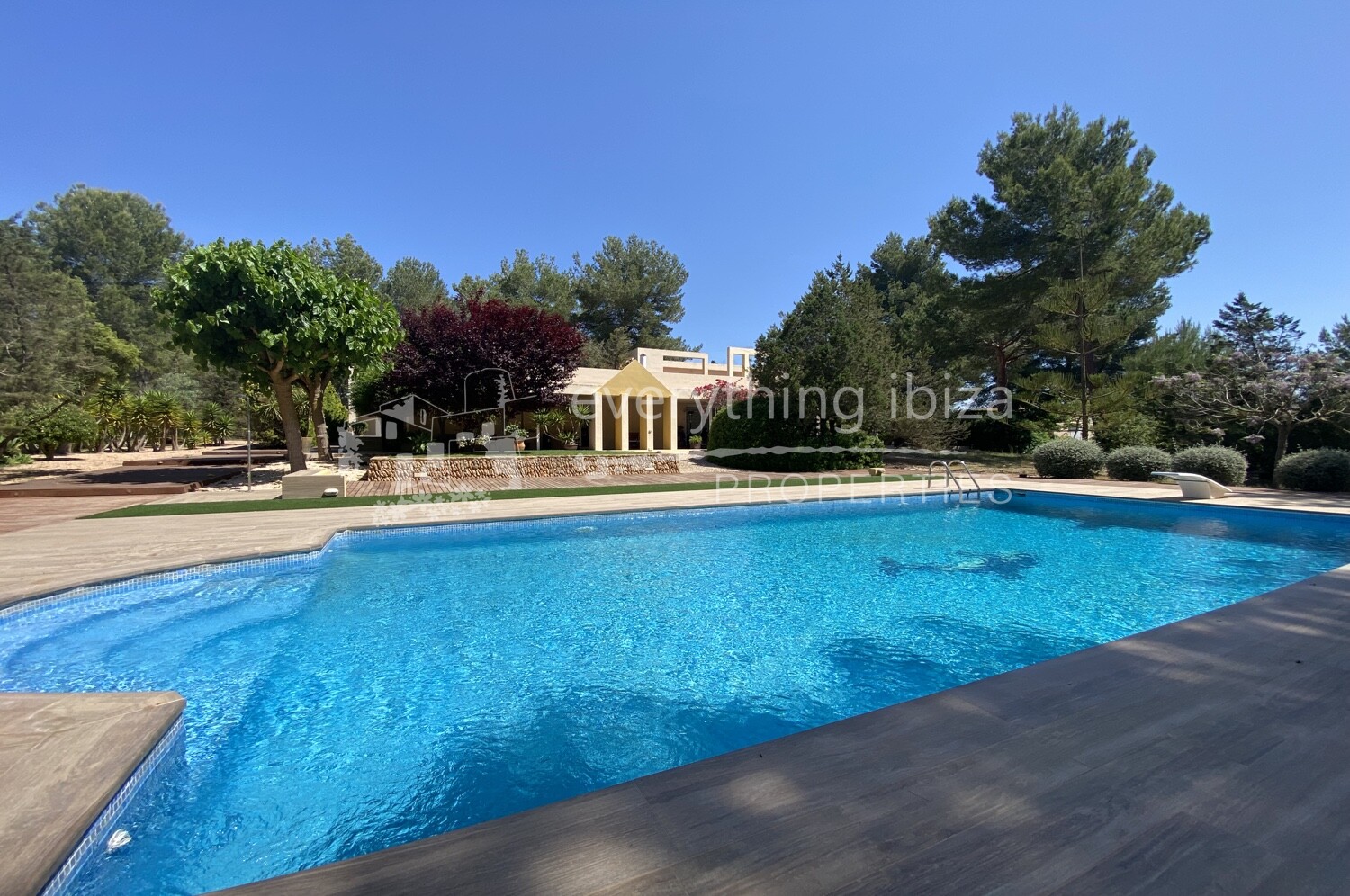 Elegant Villa Set in Large Country Plot Yet Close to Ibiza, ref. 1458, for sale in Ibiza by everything ibiza Properties