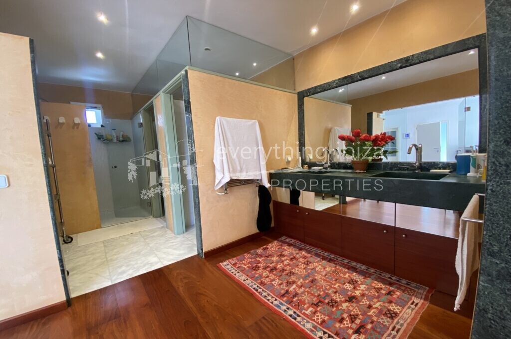 Elegant Villa Set in Large Country Plot Yet Close to Ibiza, ref. 1458, for sale in Ibiza by everything ibiza Properties