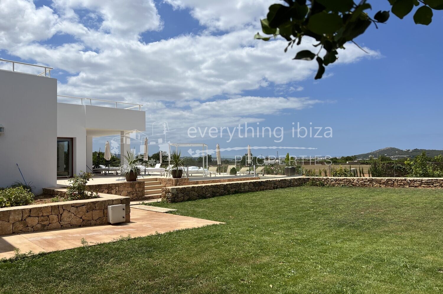 Beautiful Countryside Villa On Large Plot with Private Pool, ref. 1467, for sale in Ibiza by everything ibiza Properties