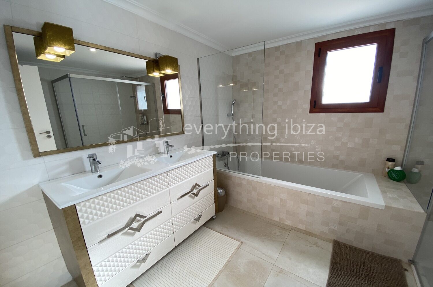 Beautiful Countryside Villa On Large Plot with Private Pool, ref. 1467, for sale in Ibiza by everything ibiza Properties