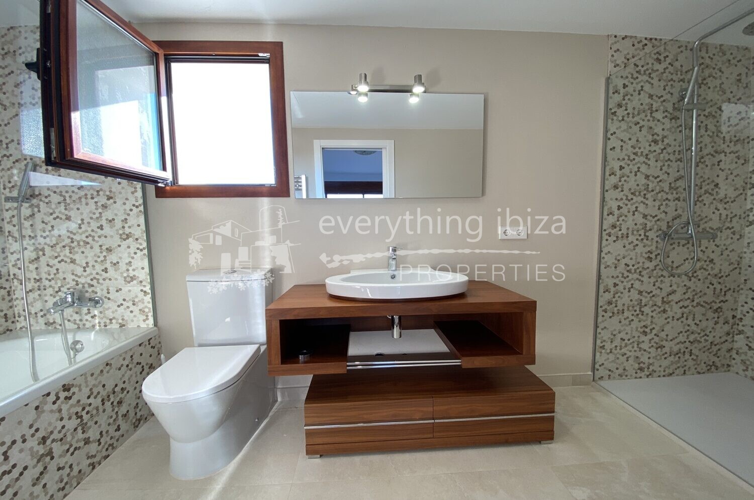 Beautiful Countryside Villa On Large Plot with Private Pool, ref. 1467, for sale in Ibiza by everything ibiza Properties