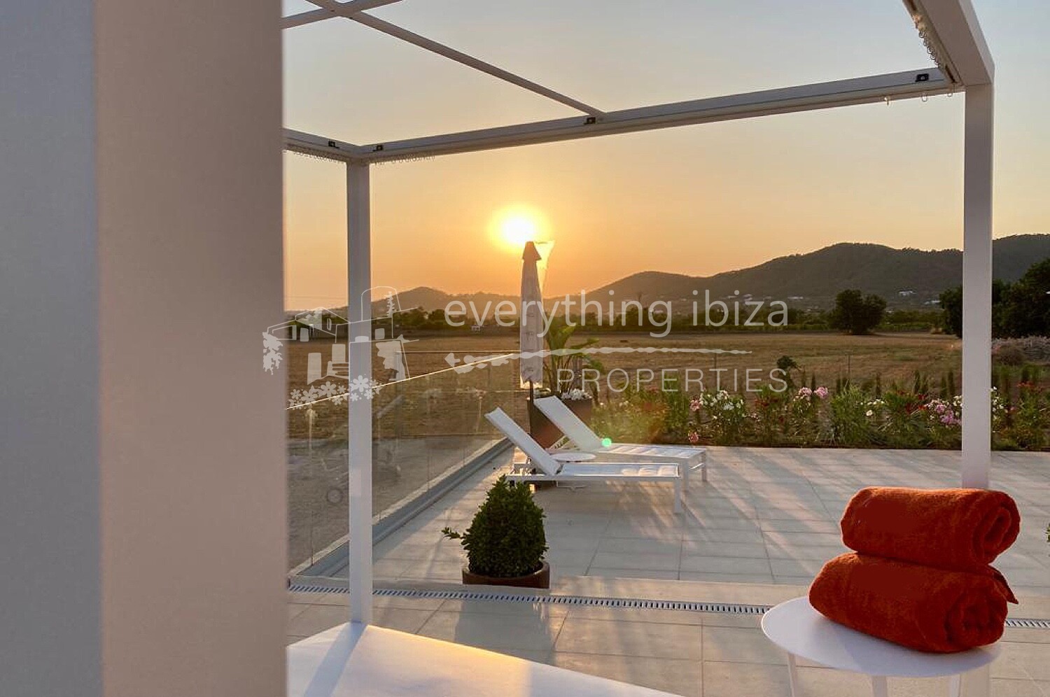 Beautiful Countryside Villa On Large Plot with Private Pool, ref. 1467, for sale in Ibiza by everything ibiza Properties