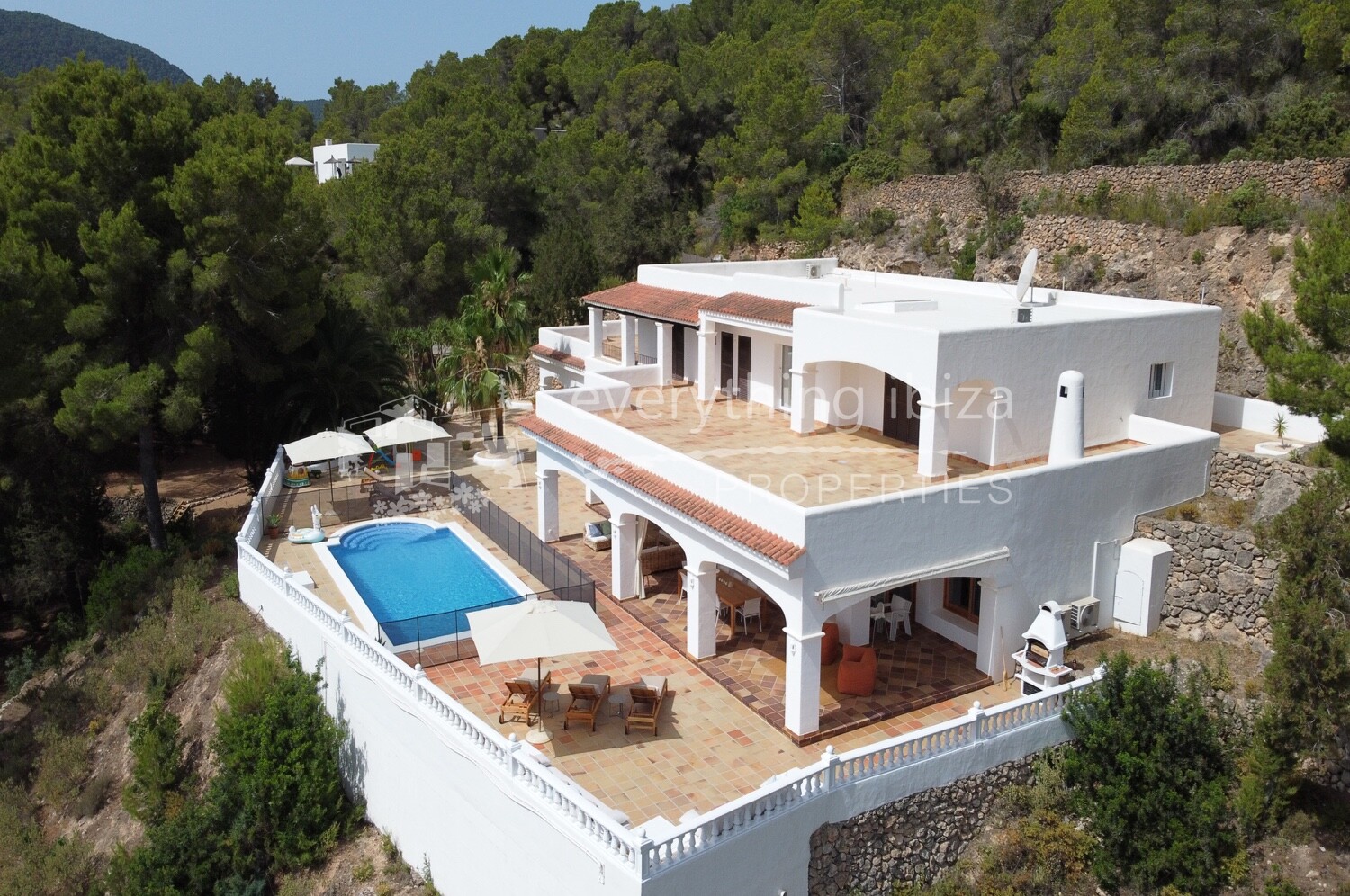 Magnificent Country Villa with Super Views & Tourist License, ref. 1468, for sale in Ibiza by everything ibiza Properties