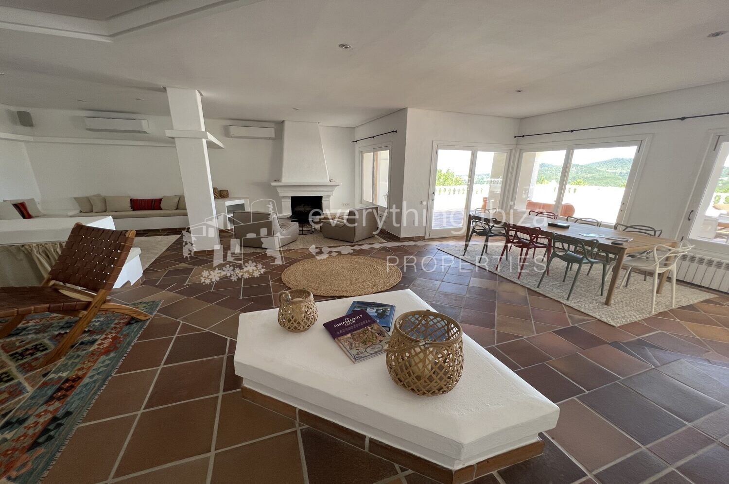 Magnificent Country Villa with Super Views & Tourist License, ref. 1468, for sale in Ibiza by everything ibiza Properties