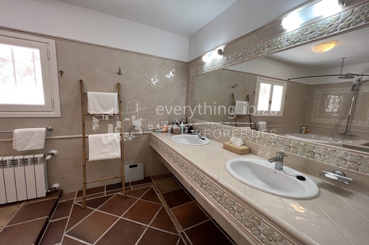 Magnificent Country Villa with Super Views & Tourist License, ref. 1468, for sale in Ibiza by everything ibiza Properties