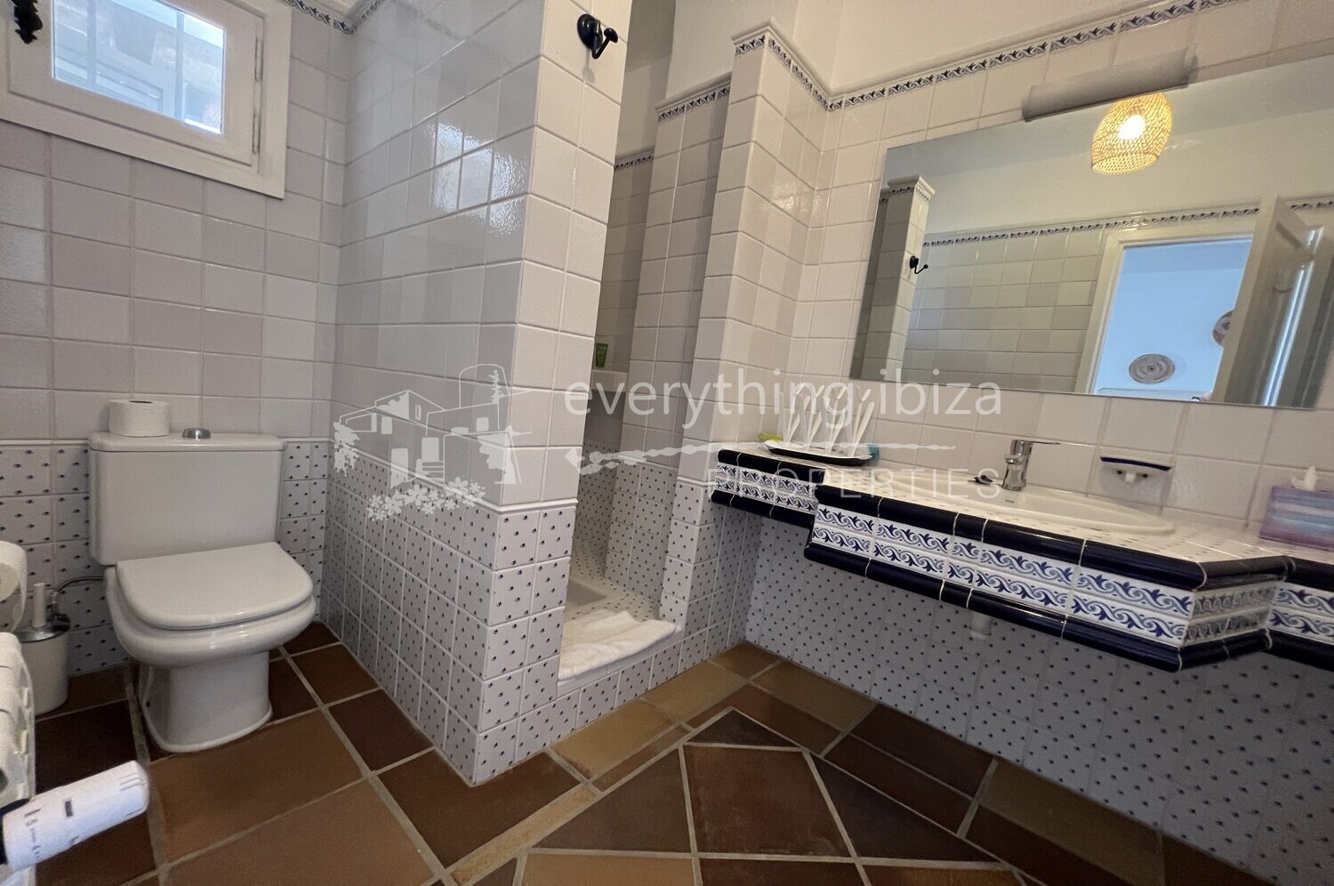 Magnificent Country Villa with Super Views & Tourist License, ref. 1468, for sale in Ibiza by everything ibiza Properties