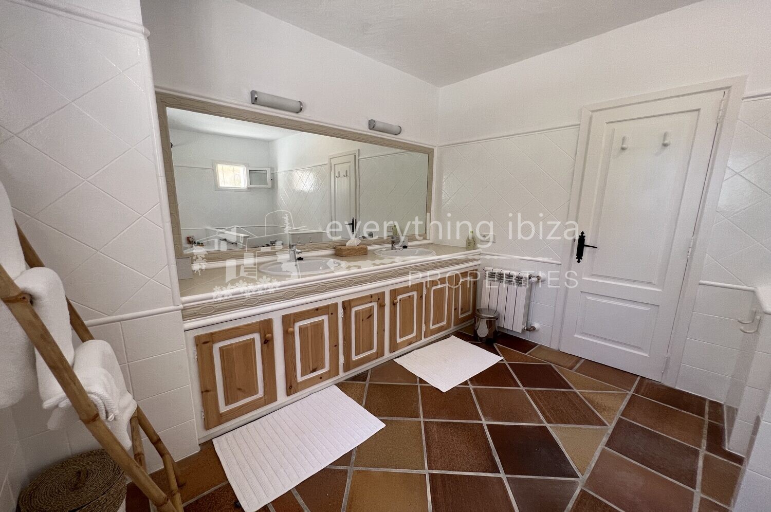Magnificent Country Villa with Super Views & Tourist License, ref. 1468, for sale in Ibiza by everything ibiza Properties