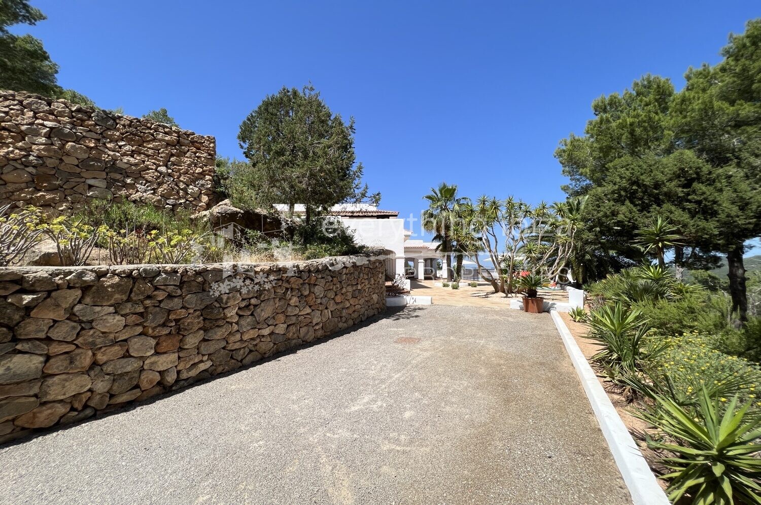 Magnificent Country Villa with Super Views & Tourist License, ref. 1468, for sale in Ibiza by everything ibiza Properties