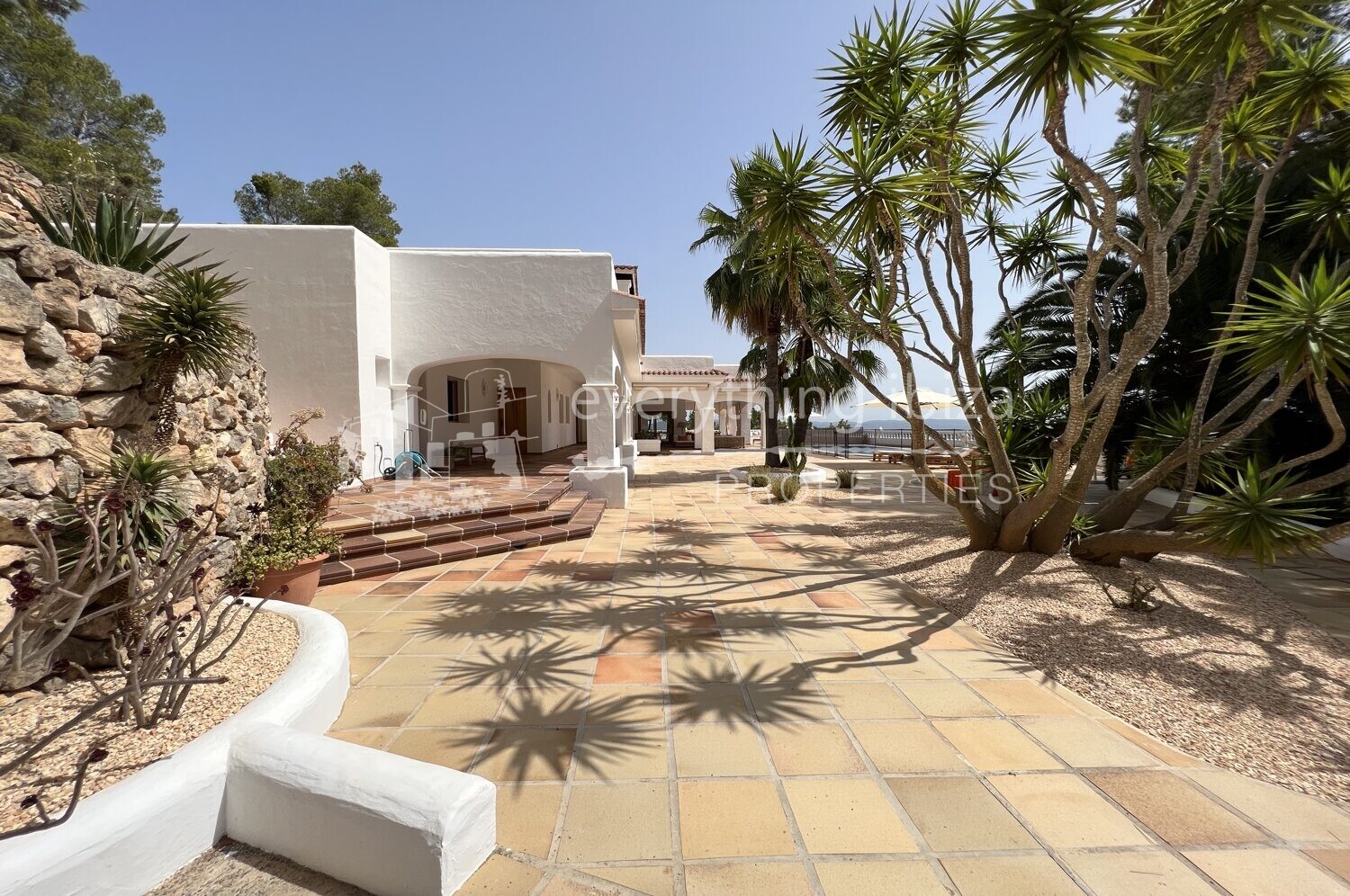 Magnificent Country Villa with Super Views & Tourist License, ref. 1468, for sale in Ibiza by everything ibiza Properties