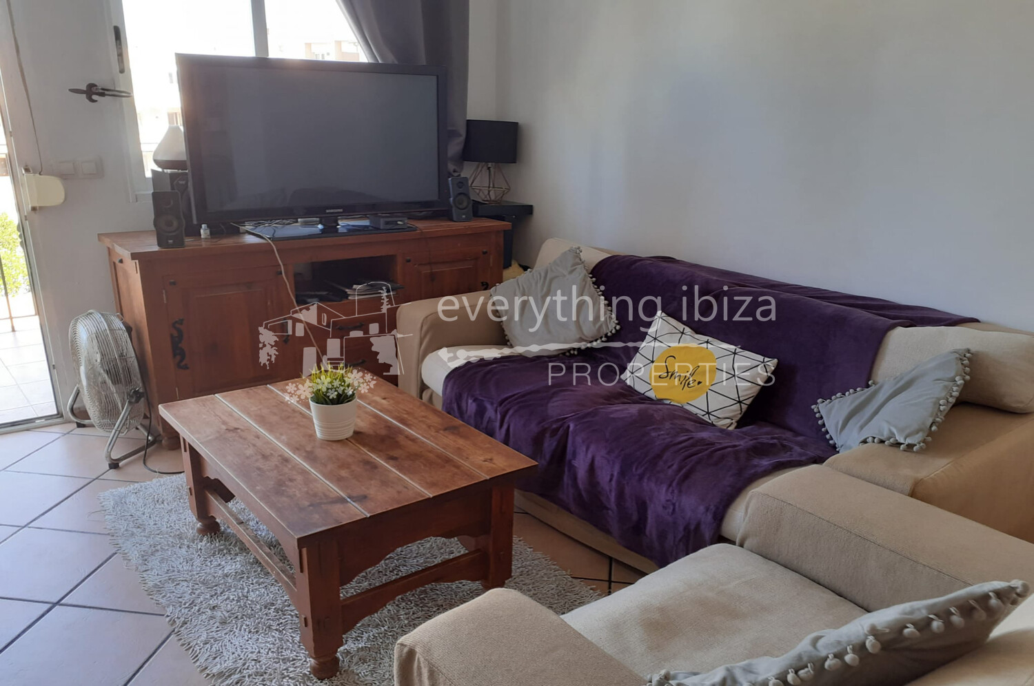 Contemporary Top Floor Apartment with Roof Terrace, ref. 1469, for sale in Ibiza by everything ibiza Properties