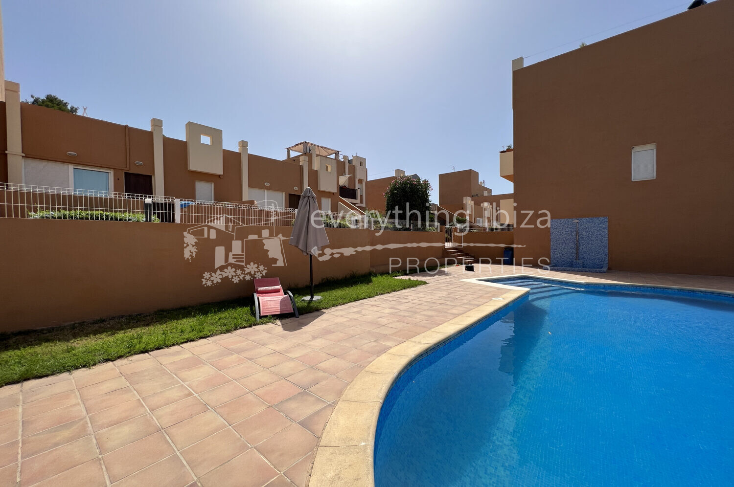 Contemporary Top Floor Apartment with Roof Terrace, ref. 1469, for sale in Ibiza by everything ibiza Properties