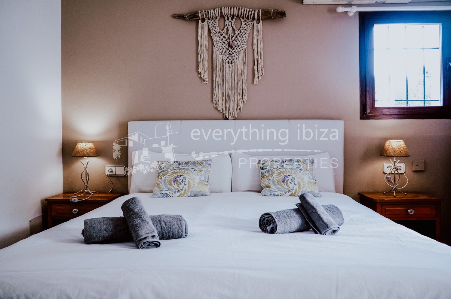 Modern Quality Villa in Elevated Position with Tourist License, ref. 1471, for sale in Ibiza by everything ibiza Properties