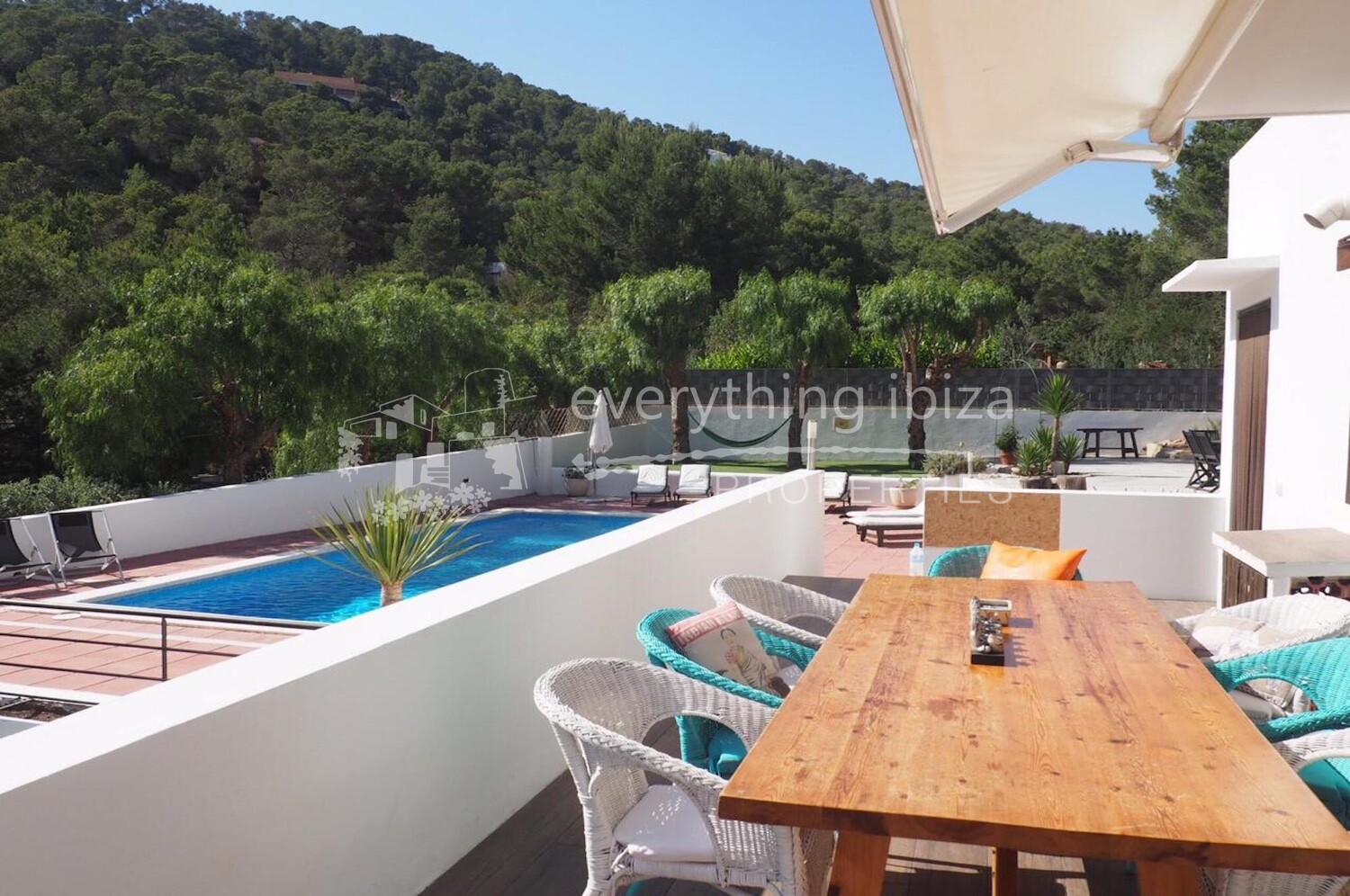 Modern Quality Villa in Elevated Position with Tourist License, ref. 1471, for sale in Ibiza by everything ibiza Properties