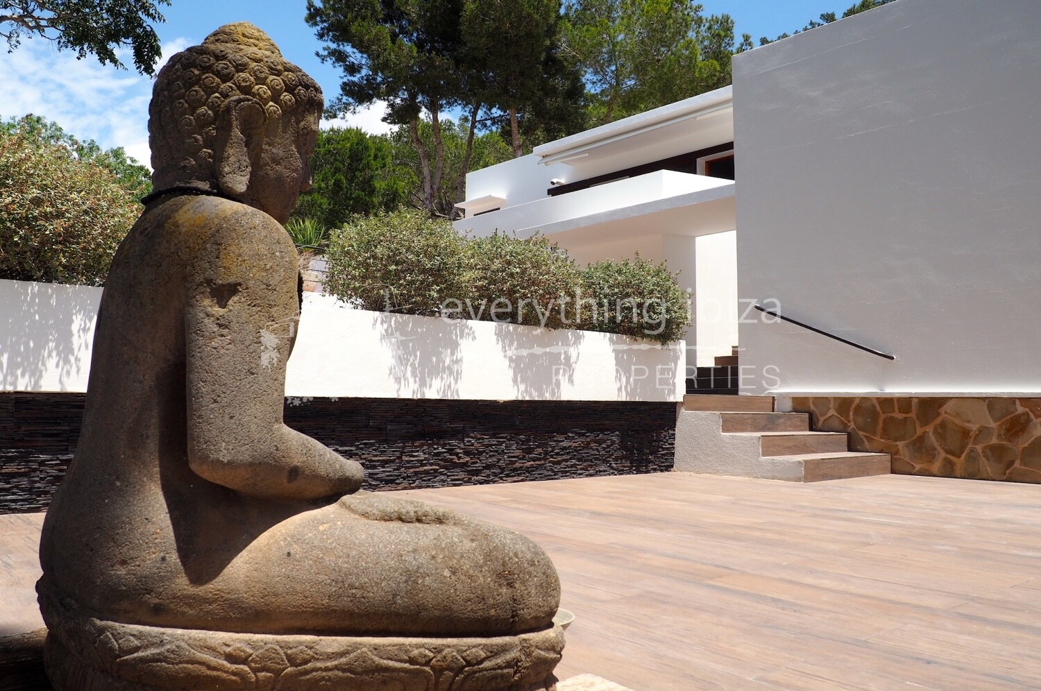 Modern Quality Villa in Elevated Position with Tourist License, ref. 1471, for sale in Ibiza by everything ibiza Properties