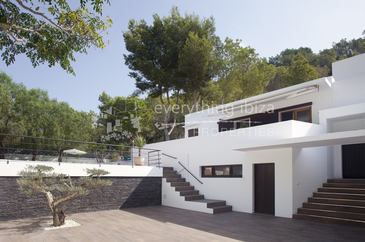 Modern Quality Villa in Elevated Position with Tourist License, ref. 1471, for sale in Ibiza by everything ibiza Properties