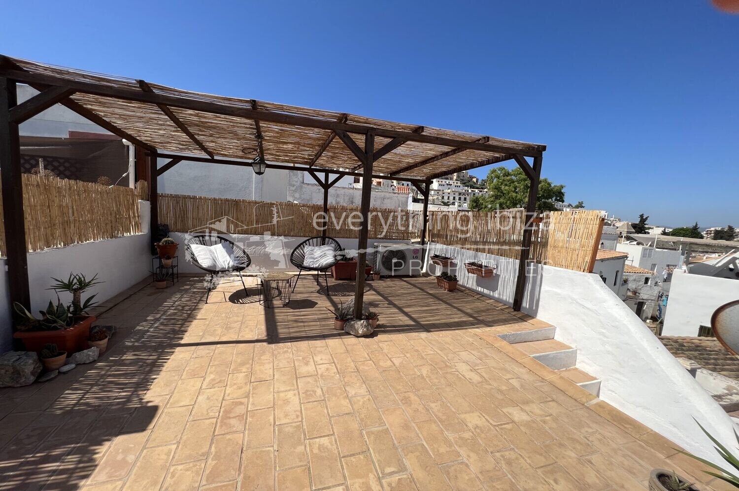 Charming 3 Storey Traditional Townhouse in La Marina, Ibiza Town, ref. 1476, for sale in Ibiza by everything ibiza Properties