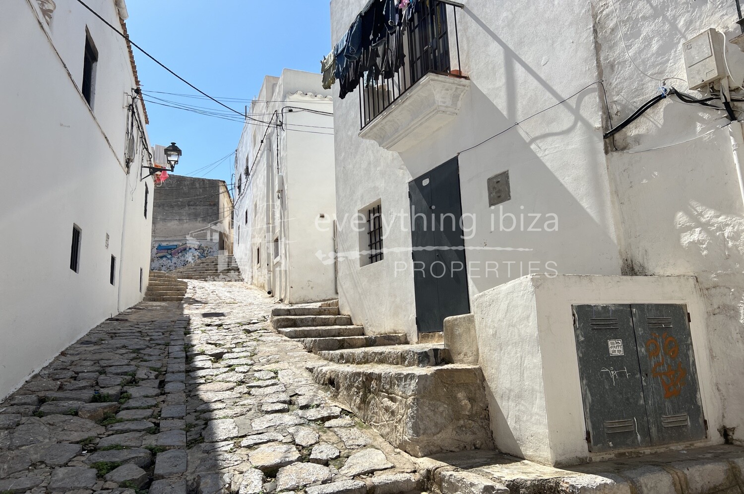 Charming 3 Storey Traditional Townhouse in La Marina, Ibiza Town, ref. 1476, for sale in Ibiza by everything ibiza Properties