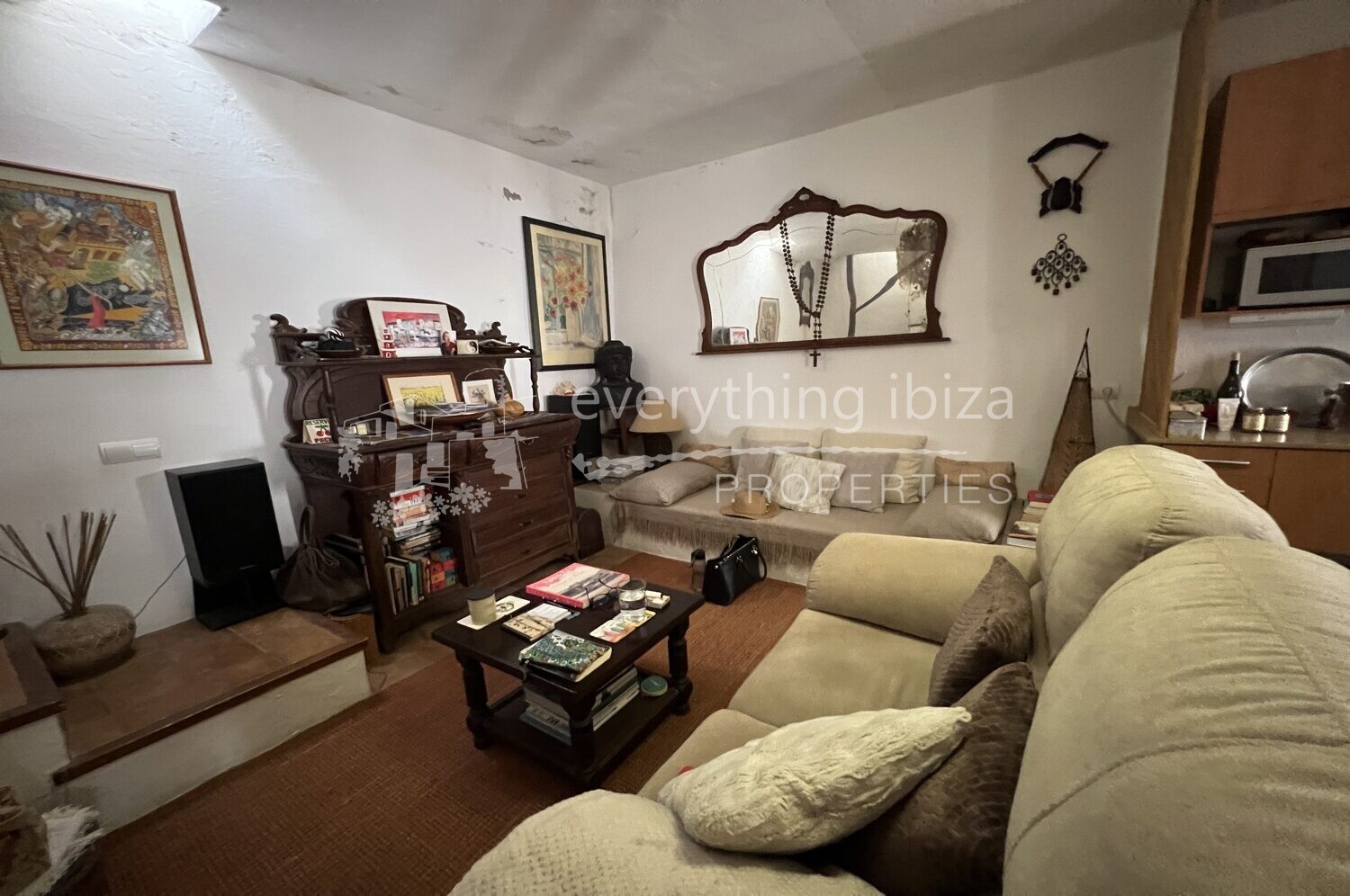Charming 3 Storey Traditional Townhouse in La Marina, Ibiza Town, ref. 1476, for sale in Ibiza by everything ibiza Properties