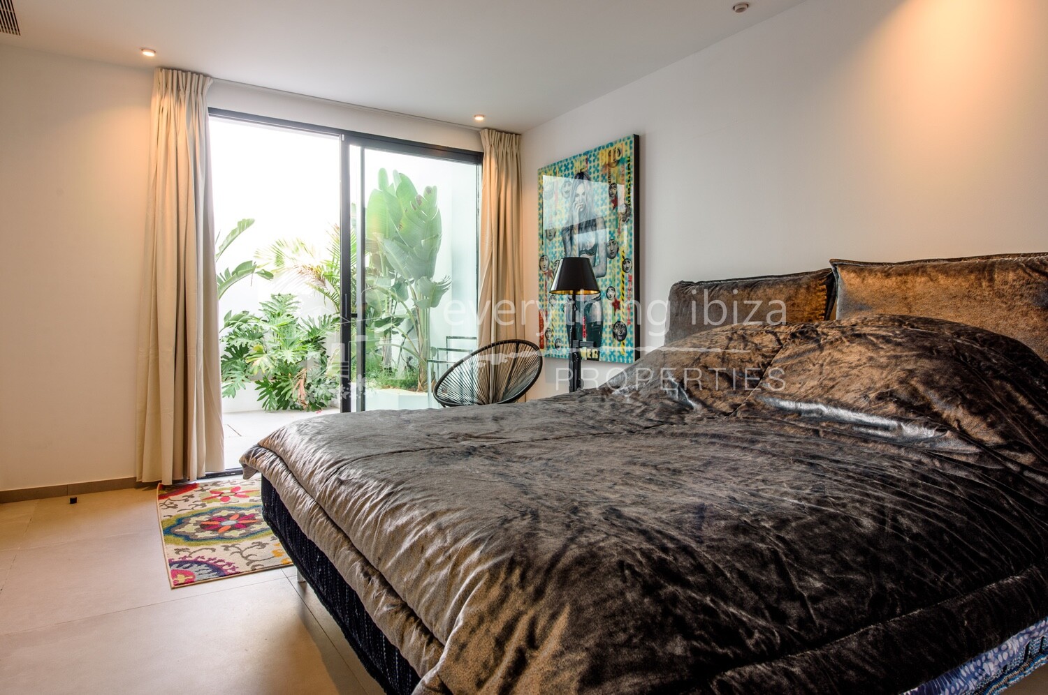 Exquisite Villa of the Finest Quality Close to the Beach, ref. 1477, for sale in Ibiza by everything ibiza Properties