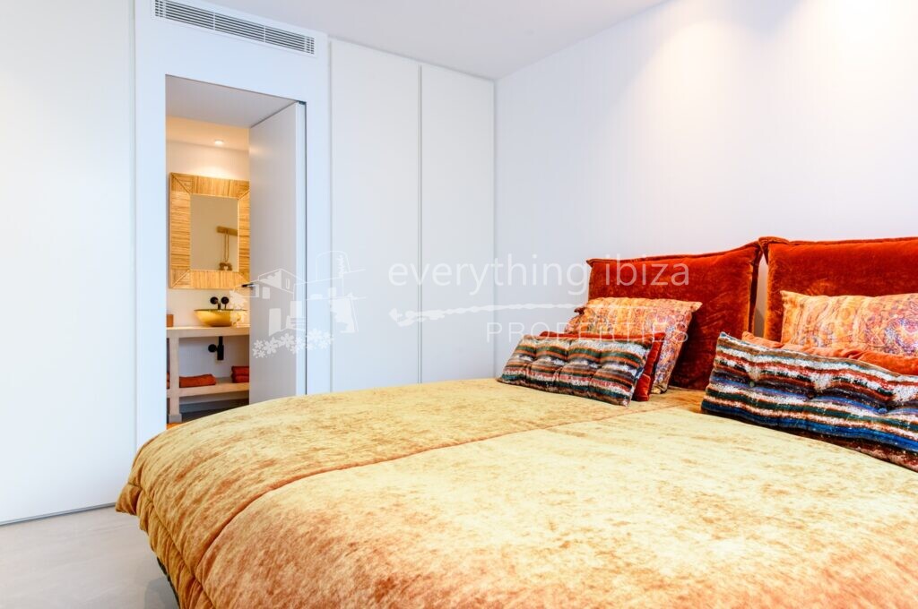 Exquisite Villa of the Finest Quality Close to the Beach, ref. 1477, for sale in Ibiza by everything ibiza Properties
