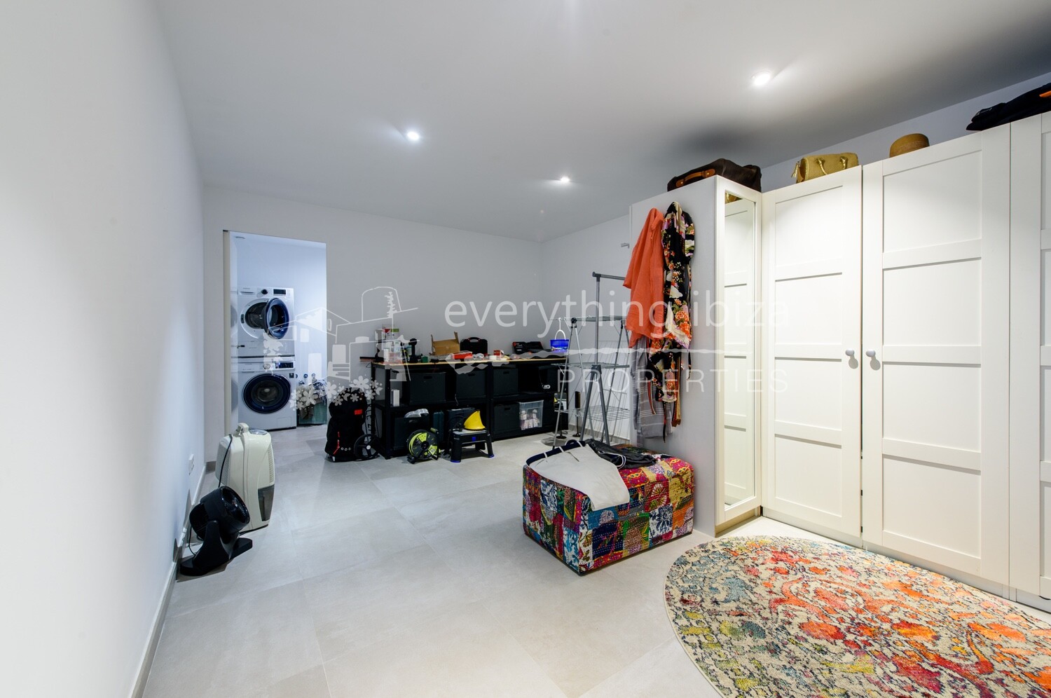 Exquisite Villa of the Finest Quality Close to the Beach, ref. 1477, for sale in Ibiza by everything ibiza Properties