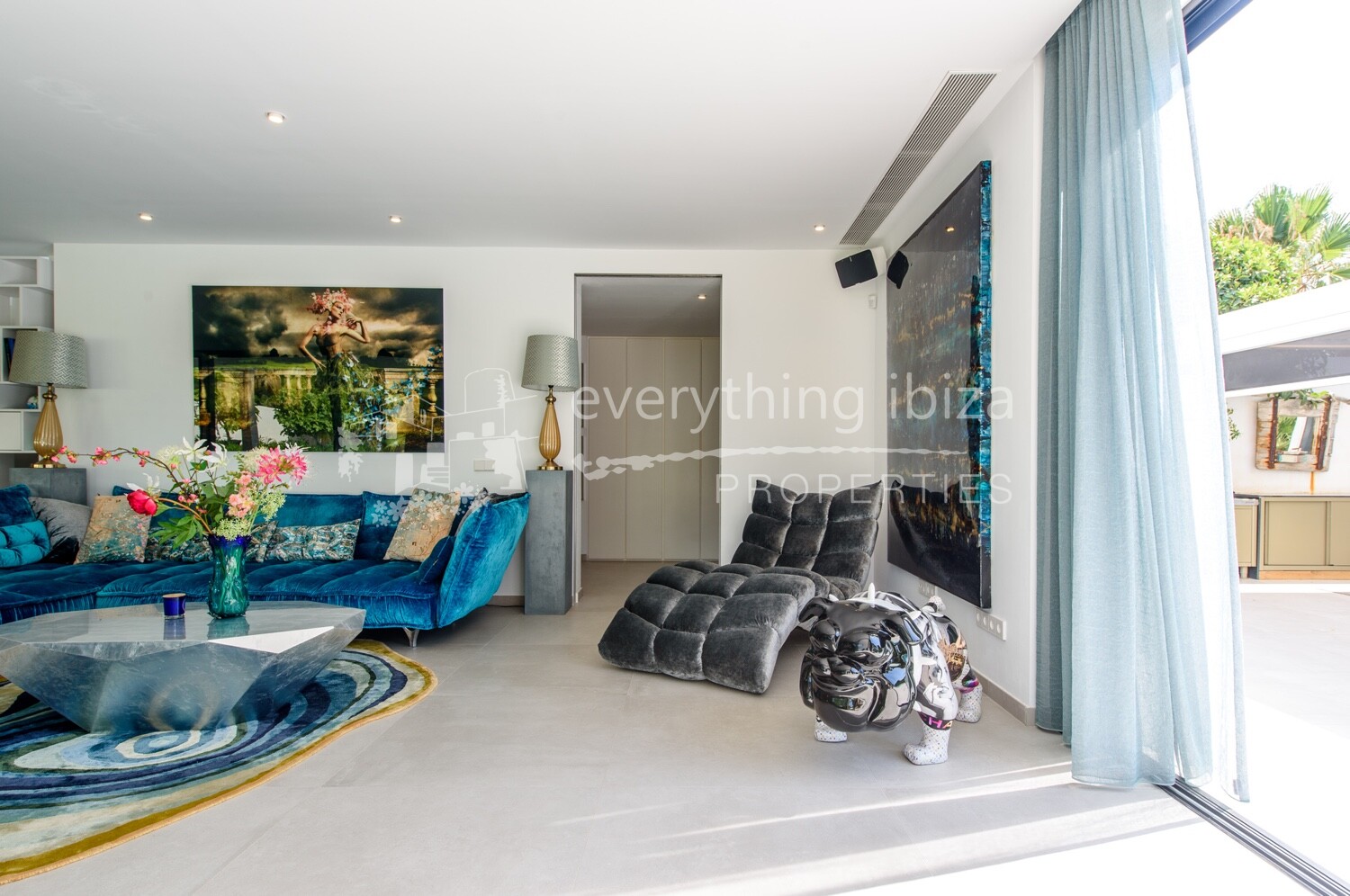 Exquisite Villa of the Finest Quality Close to the Beach, ref. 1477, for sale in Ibiza by everything ibiza Properties