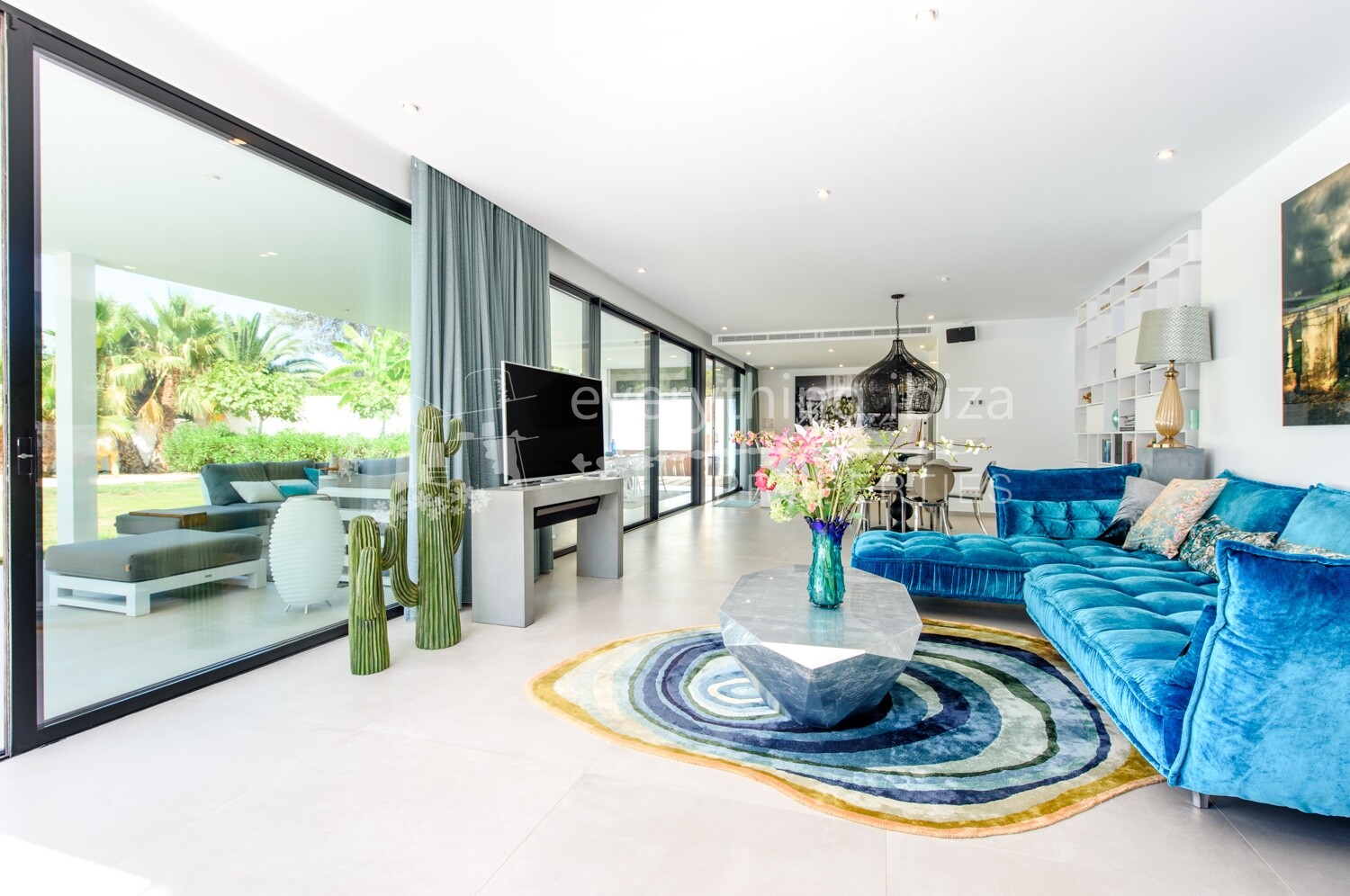 Exquisite Villa of the Finest Quality Close to the Beach, ref. 1477, for sale in Ibiza by everything ibiza Properties