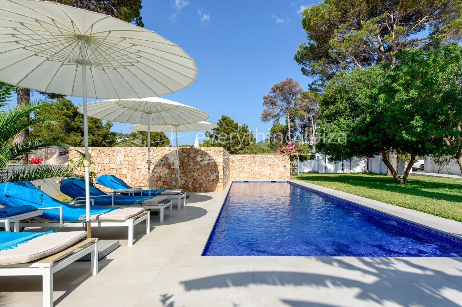 Magnificent Villa with Pool & Close to the Beach, ref. 1478, for sale in Ibiza by everything ibiza Properties