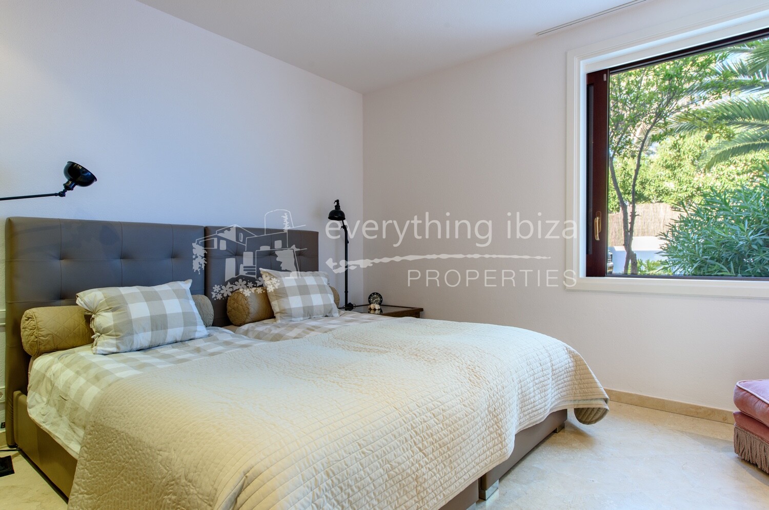 Magnificent Villa with Pool & Close to the Beach, ref. 1478, for sale in Ibiza by everything ibiza Properties